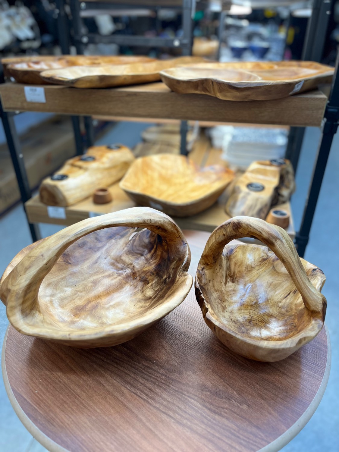 ظرف میوه خوری دسته دار کوچک چوبی