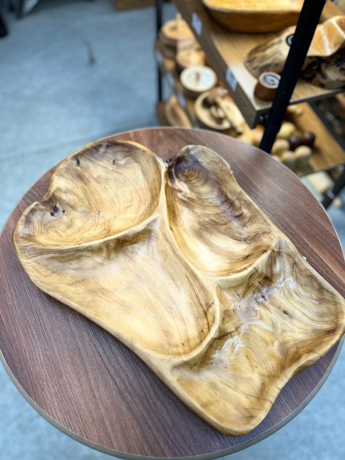 اردوخوری بزرگ چوبی